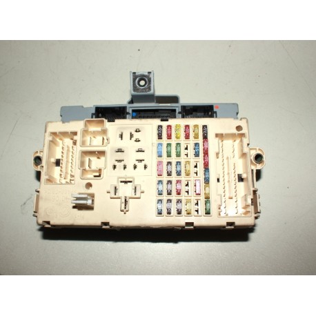 BIZTOSÍTÉKTÁBLA 46797609 FIAT STILO 192 ÖTAJTÓS