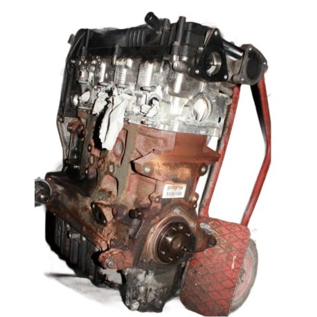 MOTOR BEFECSKENDEZŐ RENDSZERREL 192A1000 FIAT STILO 192 HÁROMAJTÓS